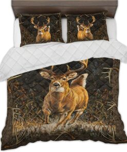 Deer Hunting Camo Quilt Bed Set