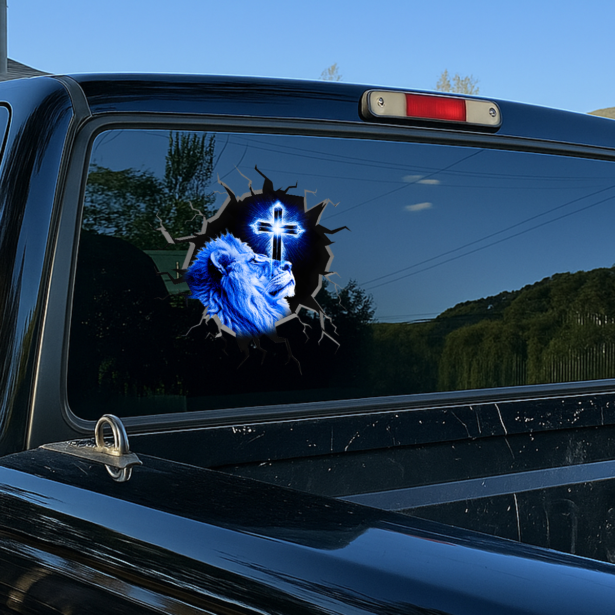 Jesus Lion Car Decal - 3D Broken Glass Effect Faith Over Fear Window Decal - Christian Tags for Vehicles, Calcomanías para Trocas & Estiquer para Carro de Dios